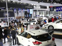 10月1-3日广西车交会玩什么？万元现金、200元油卡、5G手机、388斤大月饼…