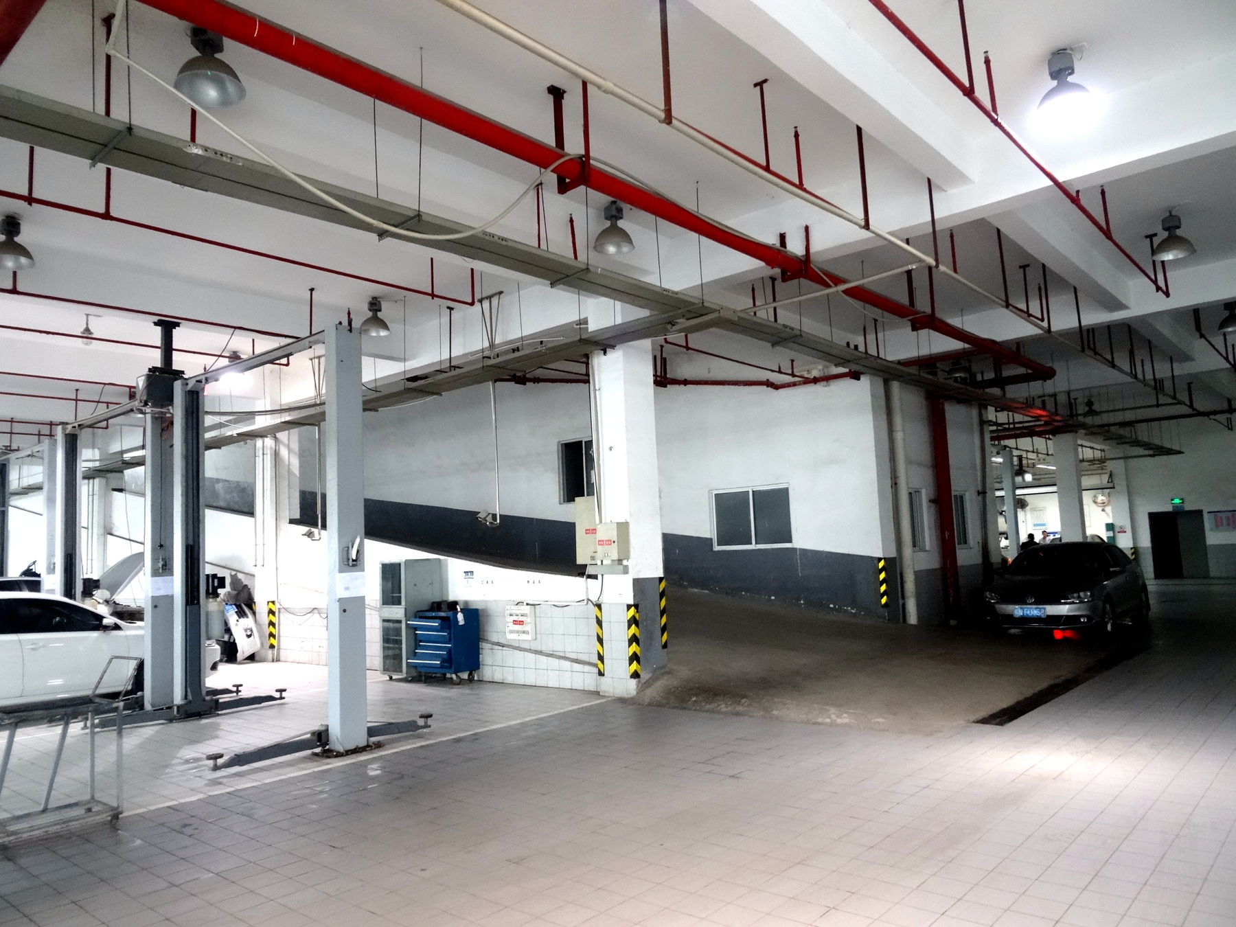 广汇弘捷4S店