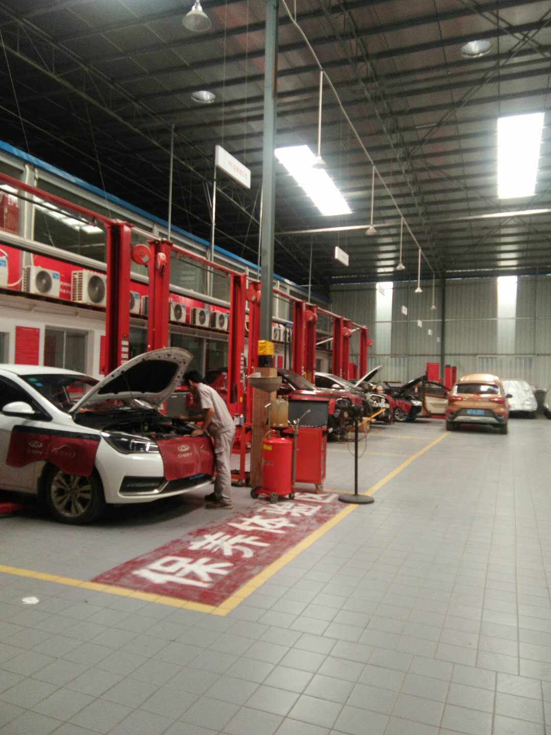 桂林大旗奇瑞4S店