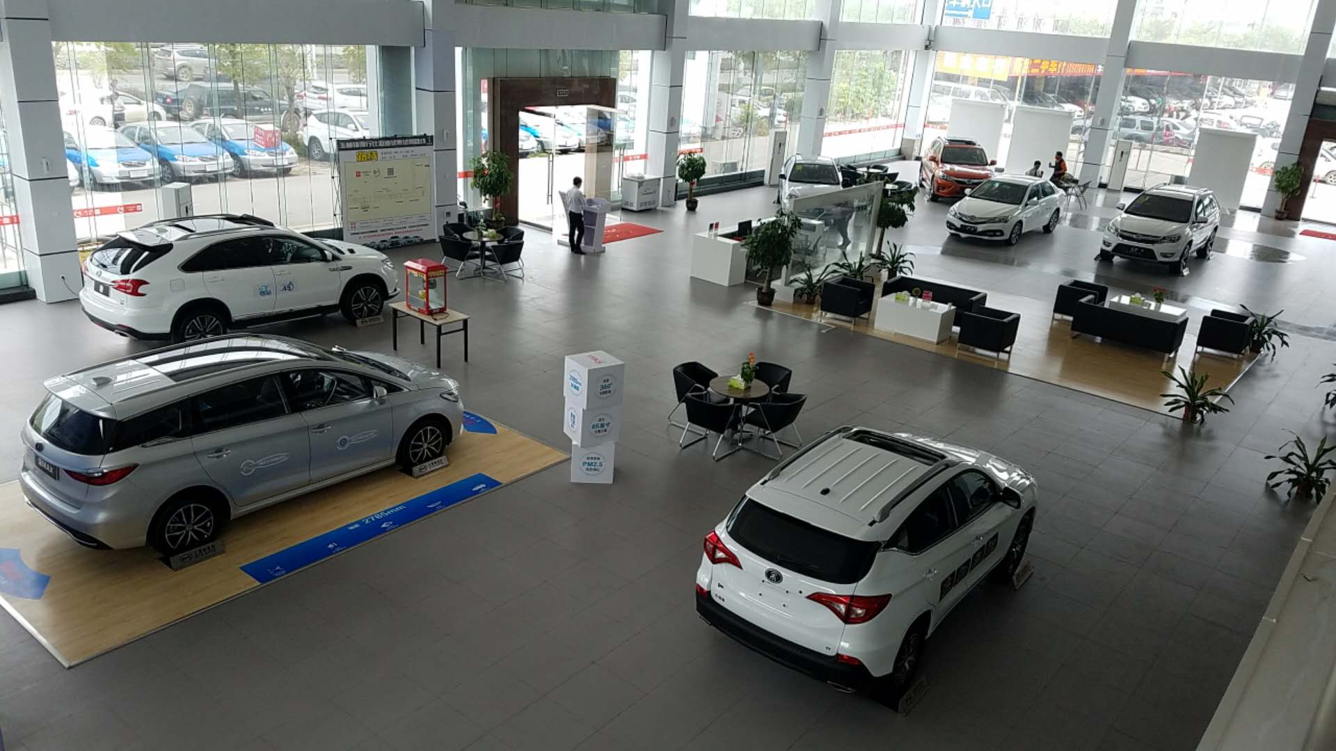 玉林锋得行比亚迪4S店
