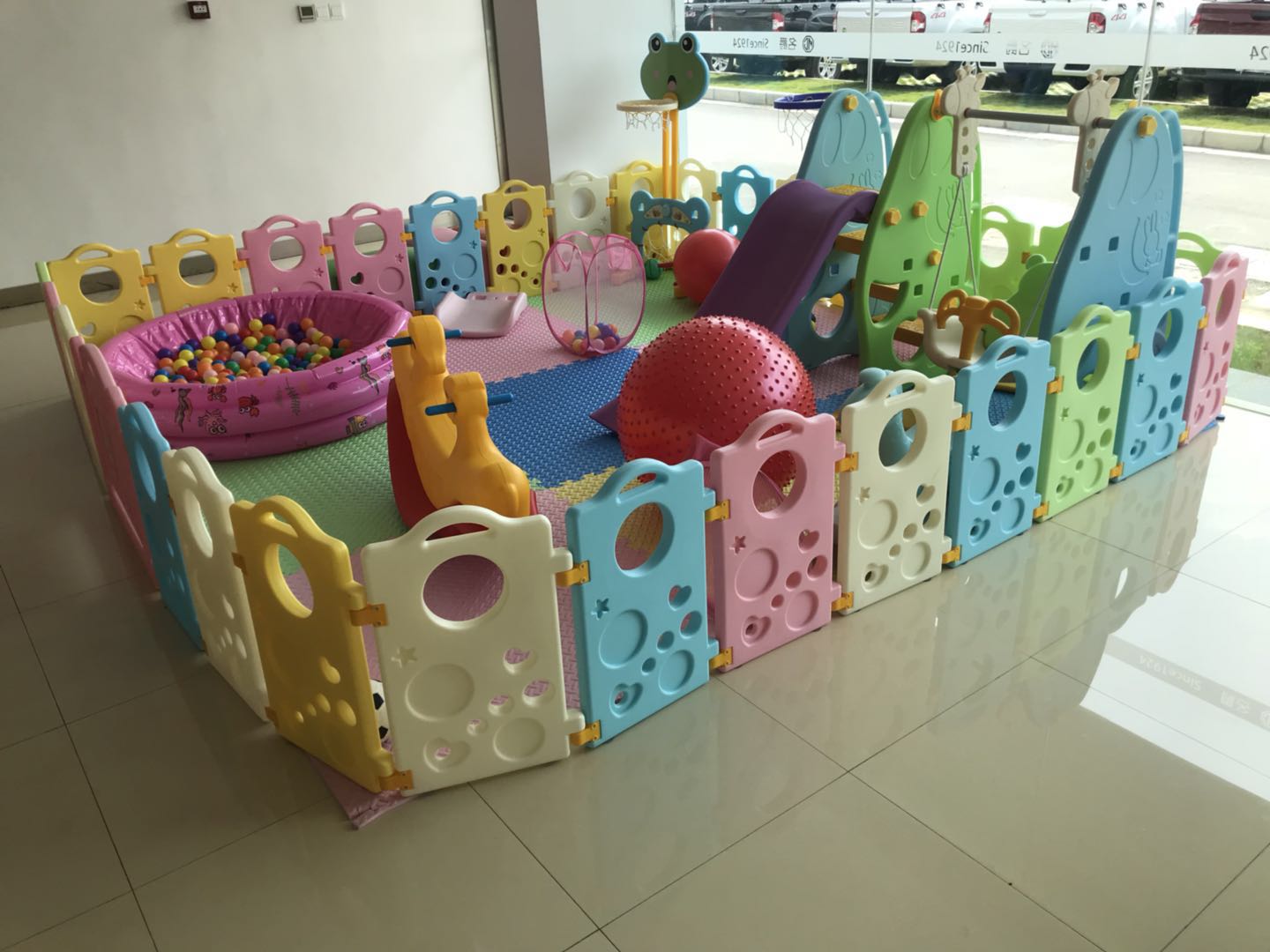 百色益名名爵店
