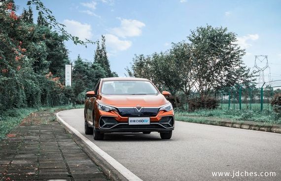 网友试驾“东风启辰D60EV”纯电家用轿车体验总结