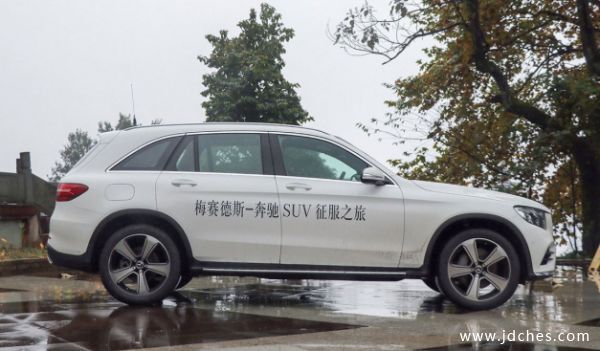 奔驰GLC北海广汇弘之星奔驰现金优惠1.5万元