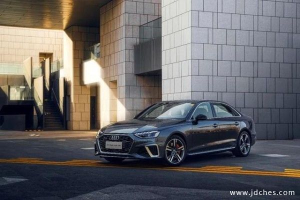 奥迪A4L南宁广西钜荣粤桂奥迪优惠高达5.6万元