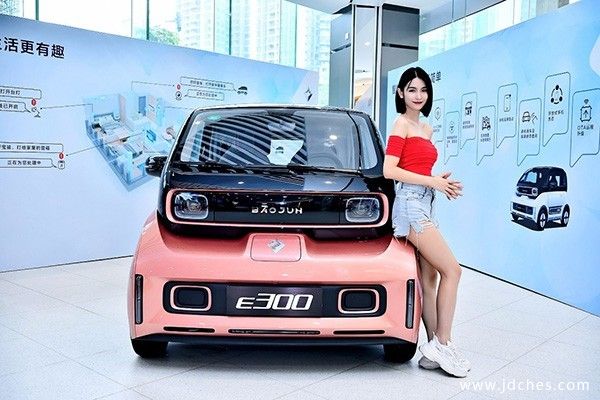 多位网红达人，齐聚南宁三祺广场，新宝骏E300成为网红收割机？
