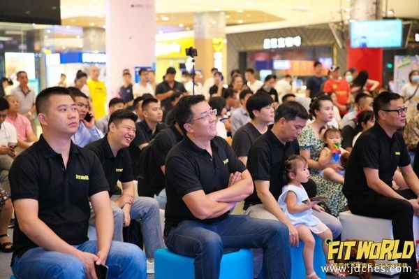全面引领两厢车新风潮 全新飞度南宁震撼上市