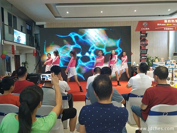 星的热爱▪超级都市SUV风光580红星版南宁站闪耀来袭