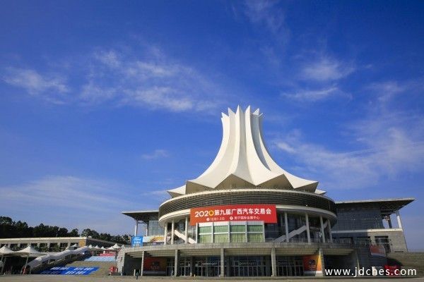 10月1-3日广西车交会玩什么？万元现金、200元油卡、5G手机、388斤大月饼…