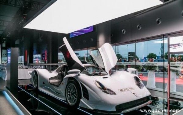 文化古城广西南宁迎来第二家保时捷中心