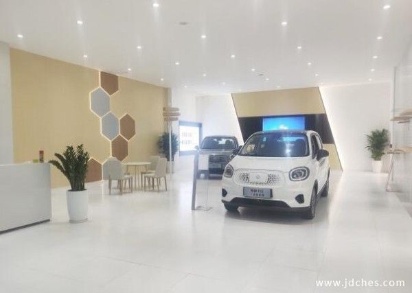 柳州华柳零跑新能源汽车体验中心竣工开业