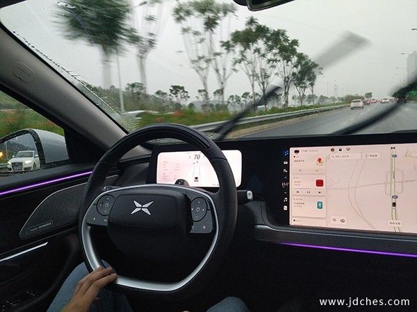 一试则爱   南宁试驾体验小鹏P7