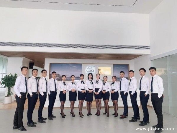 五象沃尔沃中心盛大开业！购车享一年保险或终身免费保养