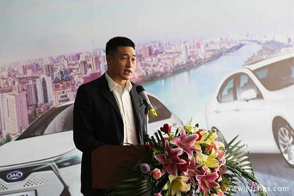 万里公测第三季暨江淮大众思皓新能源推介会闪耀南宁