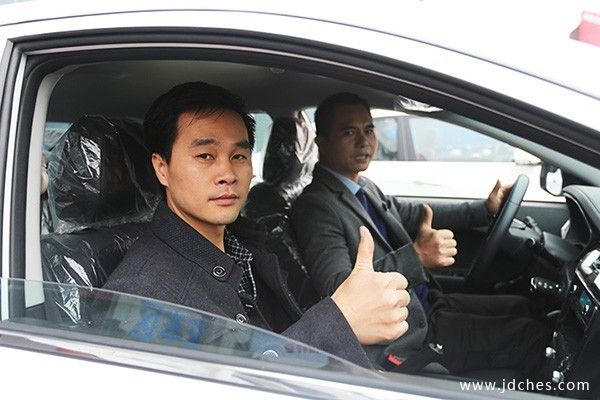 万里公测第三季暨江淮大众思皓新能源推介会闪耀南宁