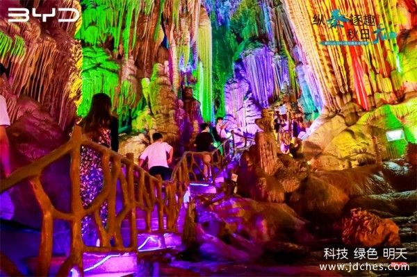 “纵秦逐趣 秋日Fun享”  再次体验秦PLUS DM—I驾控乐趣
