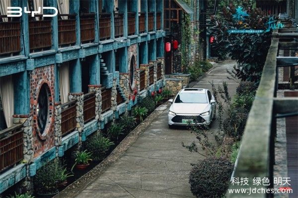 “纵秦逐趣 秋日Fun享”  再次体验秦PLUS DM—I驾控乐趣