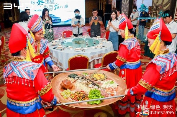 “纵秦逐趣 秋日Fun享”  再次体验秦PLUS DM—I驾控乐趣