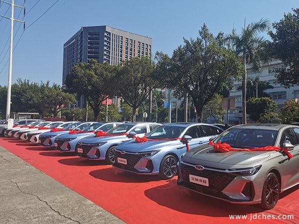 引领A+级家轿全优时代！艾瑞泽8邕城上市,宠粉价10.89-13.29万元