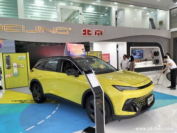 华为鸿蒙车机系统  北汽魔方强势快人一步