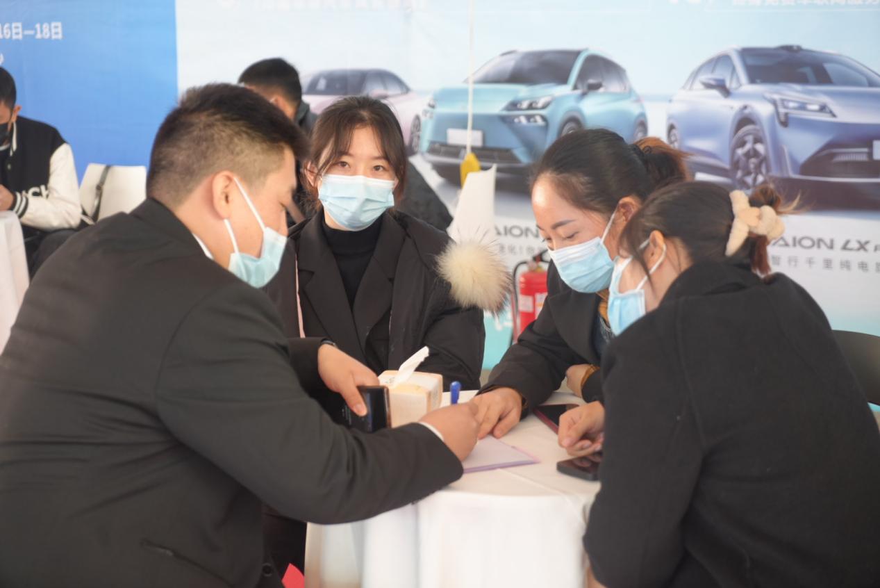 2022平果惠民车展火热进行中，多款主流热销车型惊艳亮相！