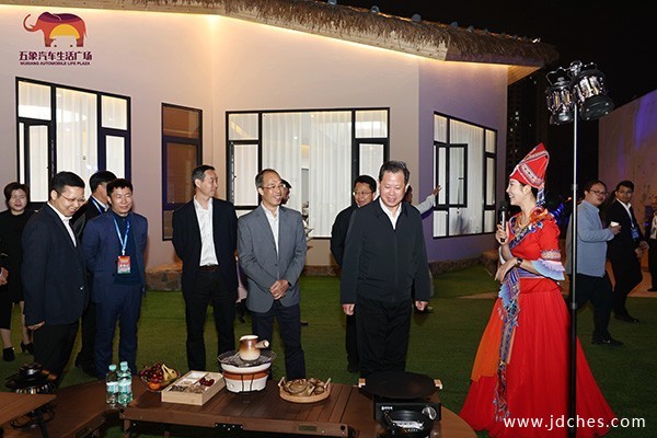 广西最大的屋顶汽车营地：“五象谷营地”盛大开营  打造汽车文旅融合夜间消费新样板