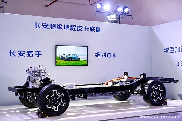 长安猎手上市啦！13.99万元即可享受全新皮卡驾驶体验