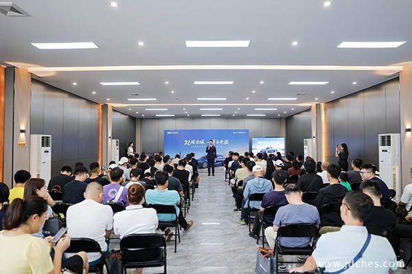 2L闯全球  一齐走天涯 吉利银河A7区域试驾品鉴会-南宁站
