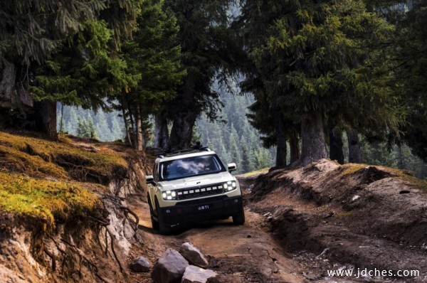 捷途山海T1四驱版即将上市，三电机真四驱开启旅行全场景