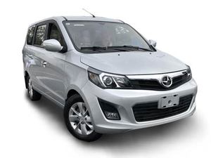 九龙汽车 九龙EM5